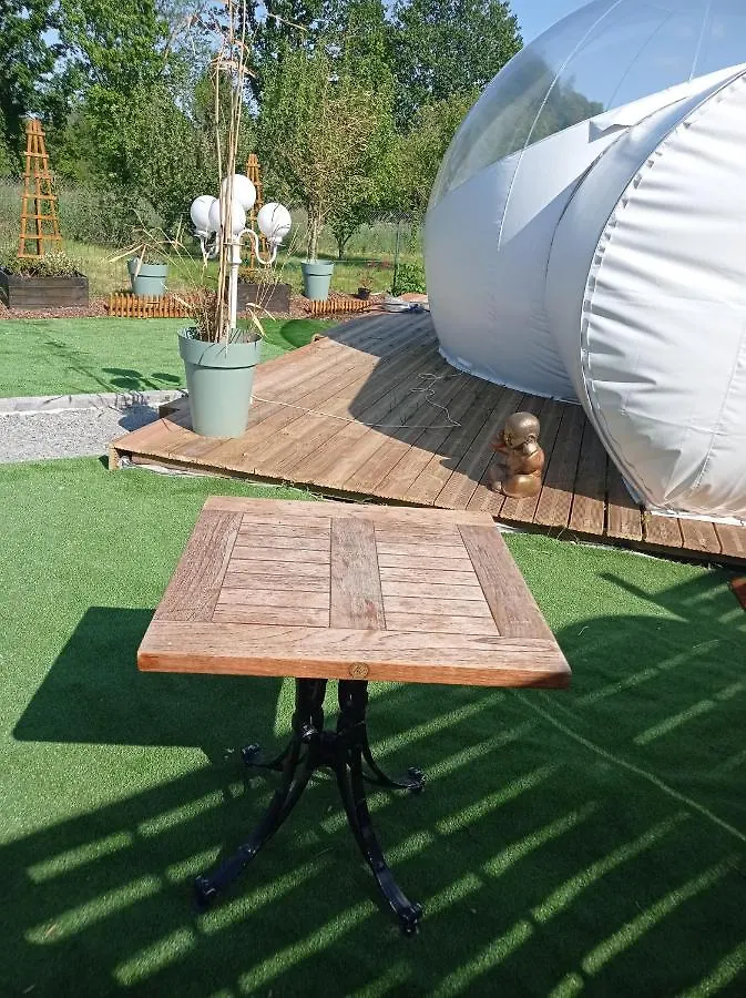 Luxury tent He Ma Bulle Hotel Pleugueneuc France