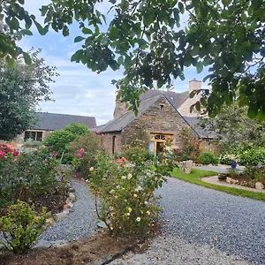 D'hôtes Saint Jacob Relais De Chasse Du Xviii Siècle Les Fougerêts